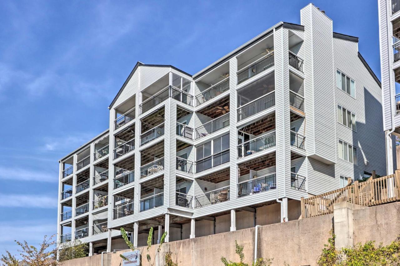 Sunny Osage Beach With Balcony And Lakefront View Eksteriør bilde